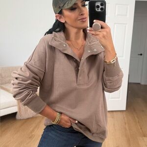 Sweatshirt M nwt